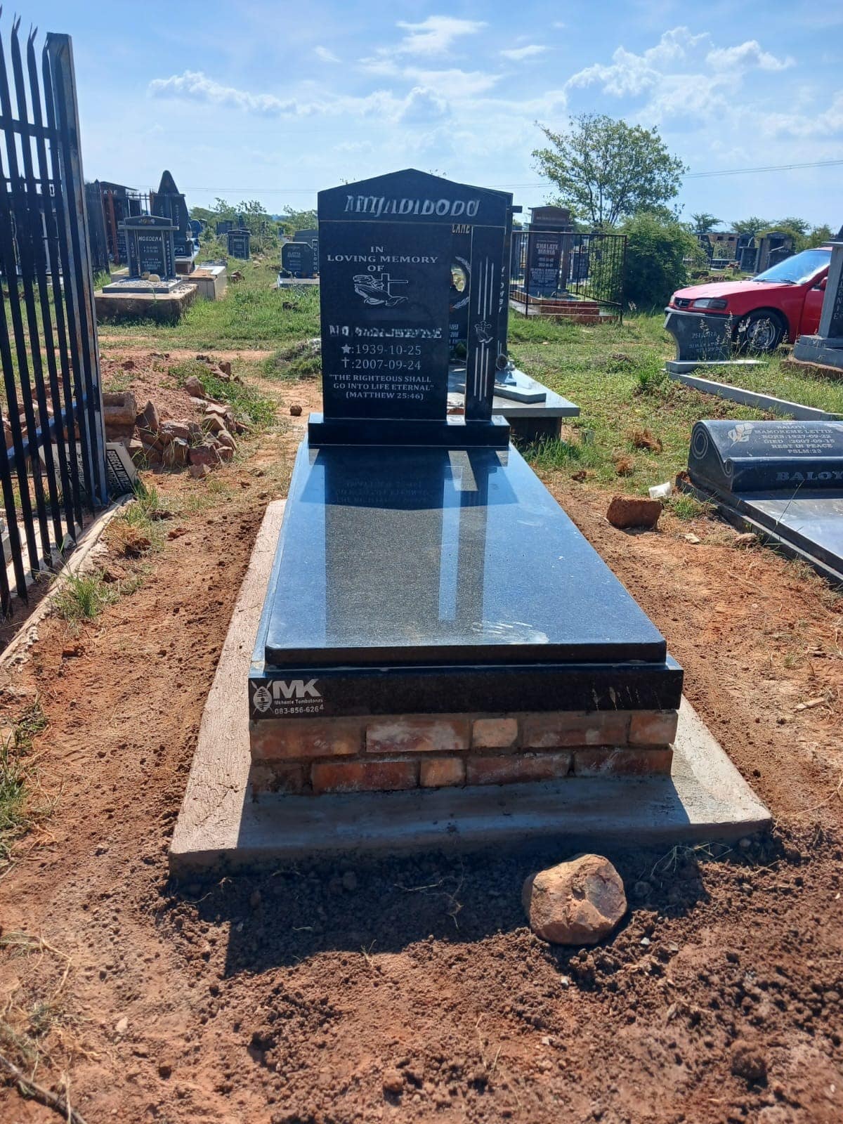 Premium granite tombstone installation example by Mkhonto Tombstones